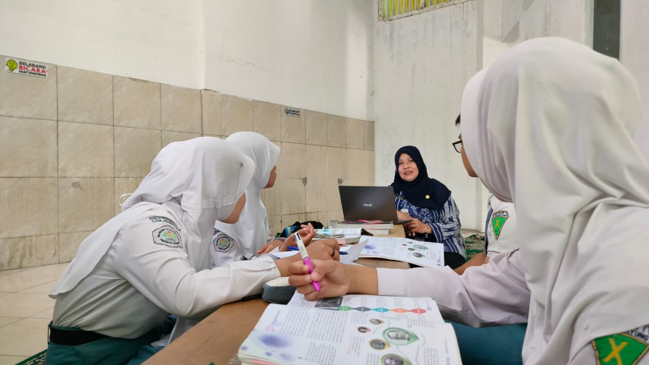 Pembimbingan Peserta OSN-K Bagi Siswa-siswi SMAN 1 Karangrayung Tahun 2025